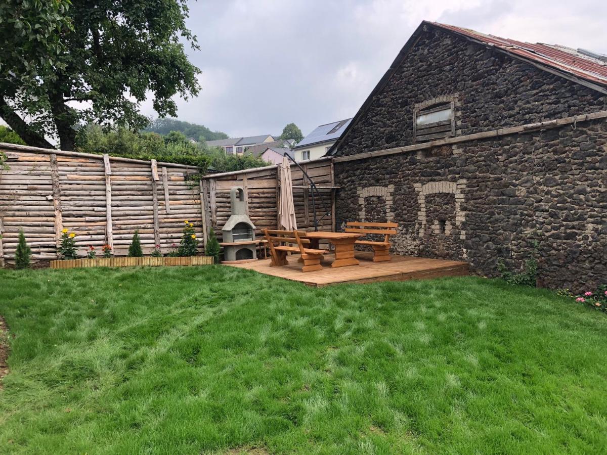 Stilvolles Eifelhaus Am Nuerburgring Mit Eigenem Garten Boos Exteriér fotografie